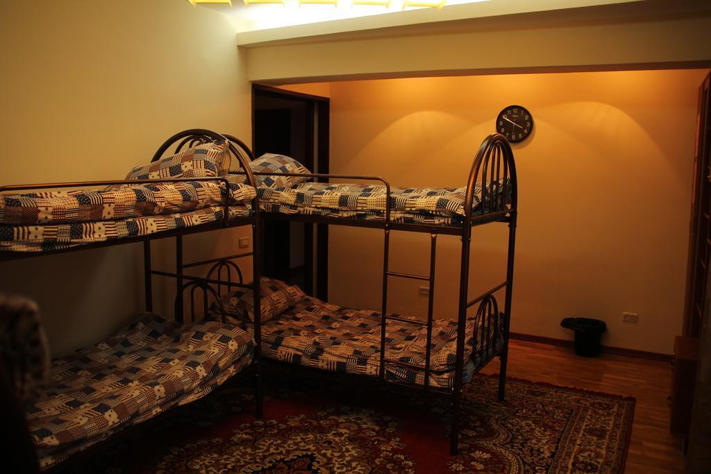 Ala Hostel Almatý Habitación foto