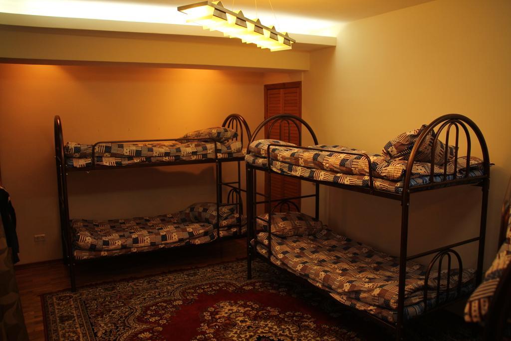 Ala Hostel Almatý Habitación foto